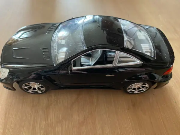 Model auta Mercedes-Benz 2
