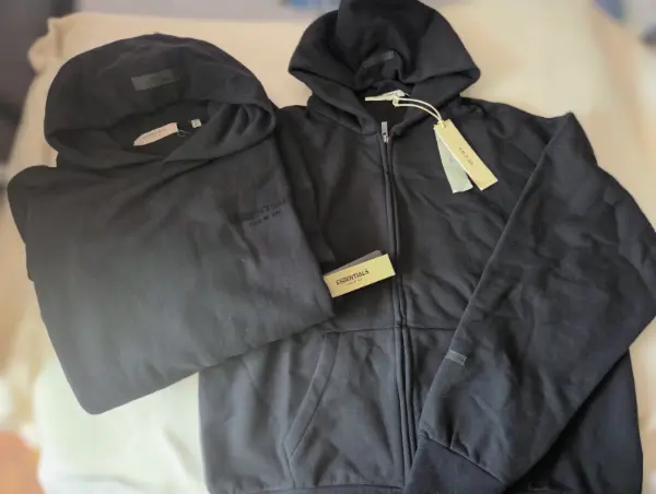 FEAR OF GOD ESSENTIALS – ČERNÉ MIKINY, Vel. M a L 3