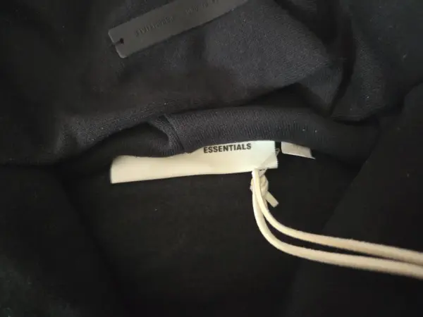 FEAR OF GOD ESSENTIALS – ČERNÉ MIKINY, Vel. M a L 5