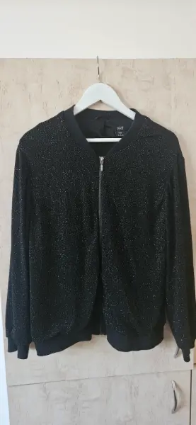 Černá třpytivá bomber bunda F&F