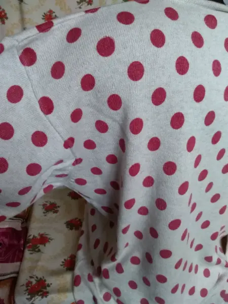 Dlouhá příjemná mikina, minimálně nošená 4