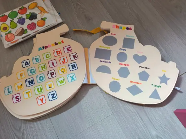Plstěná knížka Busy Board - slon nebo opička 5