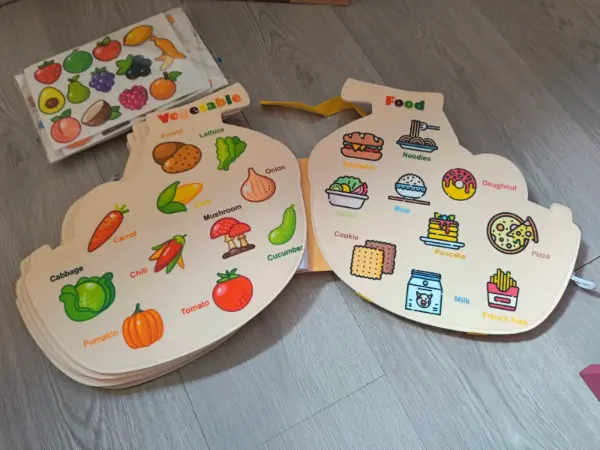 Plstěná knížka Busy Board - slon nebo opička 3
