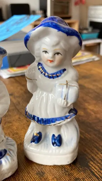Porcelánové figurky chlapce a dívky 5