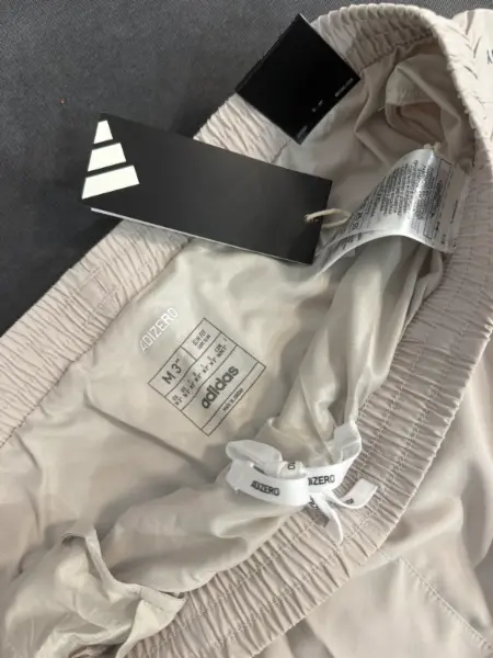 Adidas sportovní kraťasy nové M 4