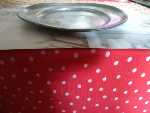 Starožitný cínový talíř 2