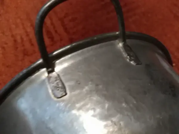 Starožitný cínový talíř a kotlík-mísa 14