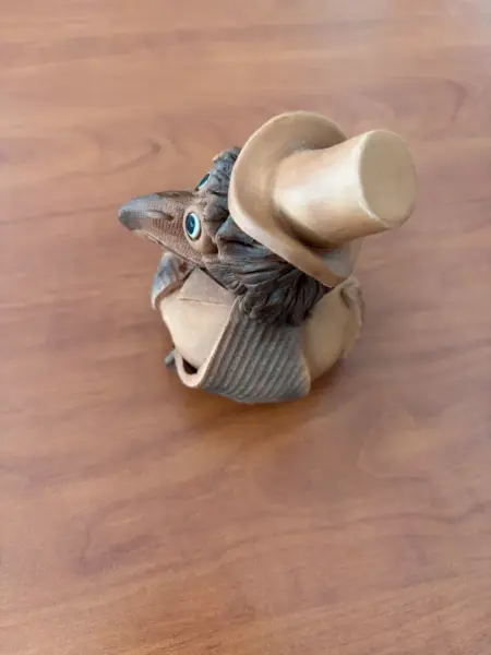 Ručně vyráběná figurka morového doktora 3