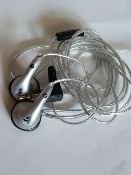 Sada sluchátek Nokia a příslušenství 3