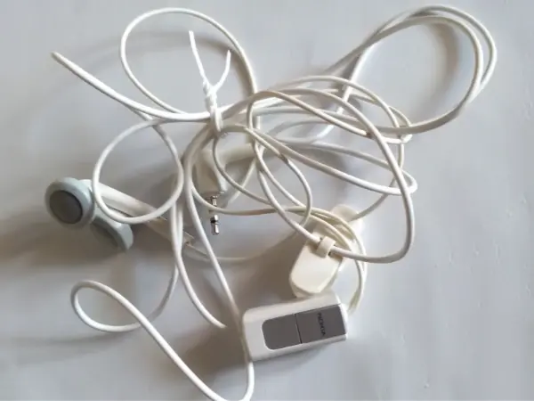 Sada sluchátek Nokia a příslušenství 13