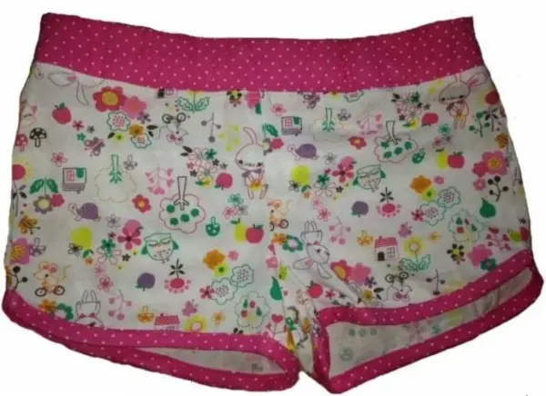 Letní růžový + bílý set: kraťasy a tričko, vel. 5y 5