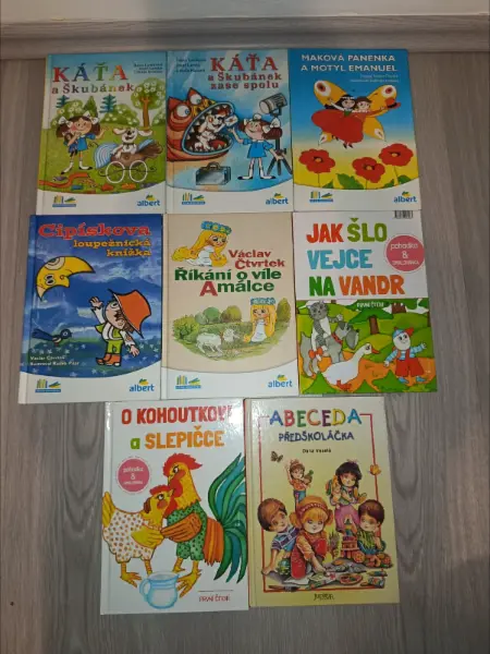 Dětské knihy a DVD s pohádkami 16