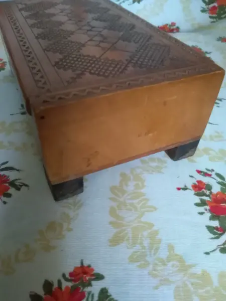Dvě hrací skříňky 4