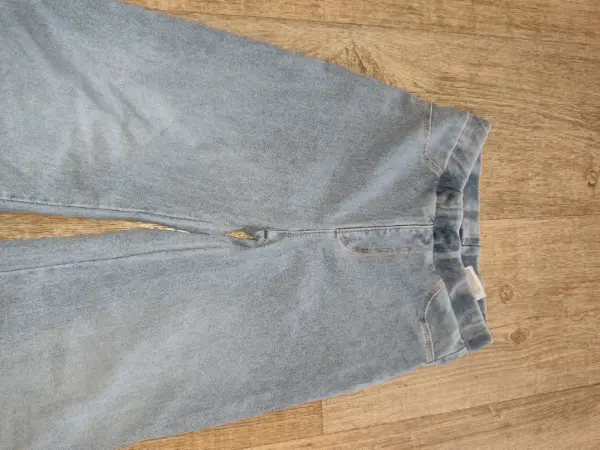 Dívčí džíny široké H&M, vel.8-9let 3