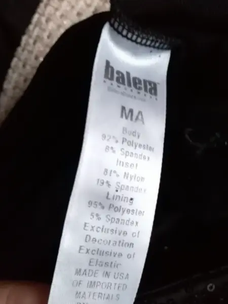 Dva topy minimálně nošené 7