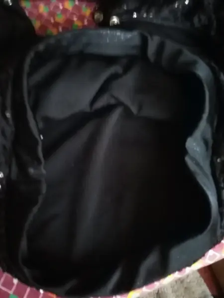 Dva topy minimálně nošené 9