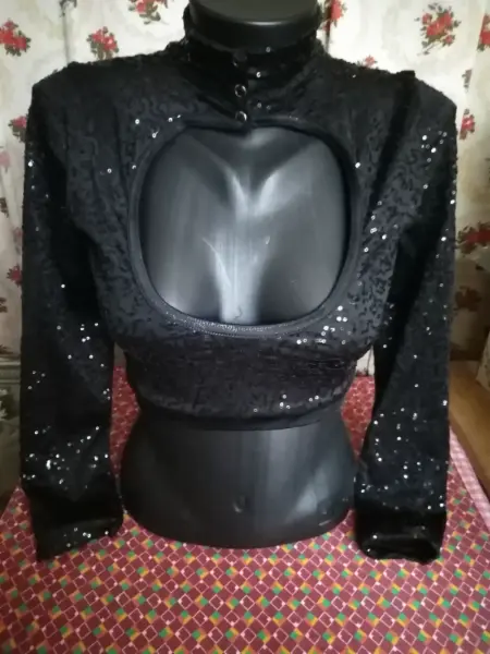 Dva topy minimálně nošené 2
