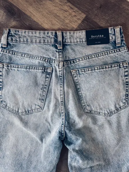 Dámské džíny Bershka Mom fit 3