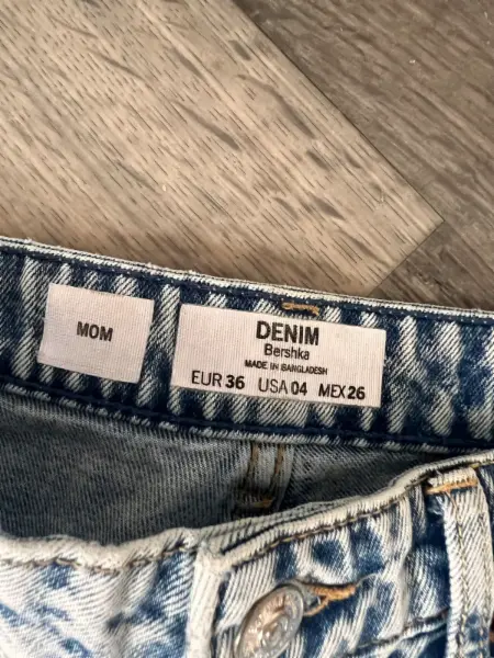 Dámské džíny Bershka Mom fit 4