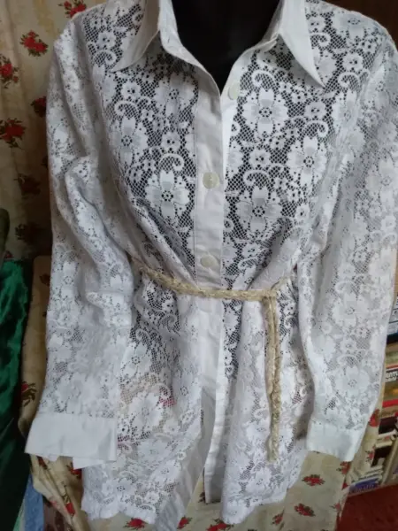 Krajková košile L-XL