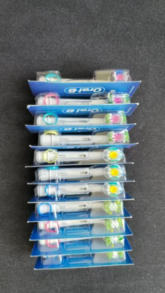 Náhradní hlavice Oral-B pro elektrický zubní kartáček