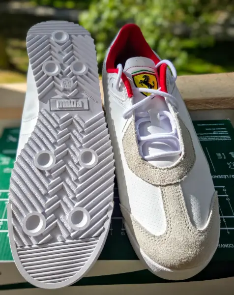 Pánské boty Puma Ferrari Roma S, bílé, vel. 44 4