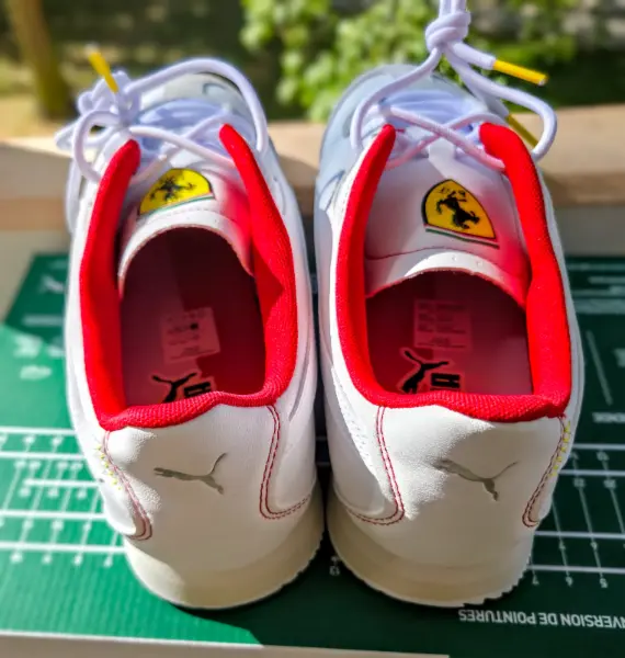 Pánské boty Puma Ferrari Roma S, bílé, vel. 44 5