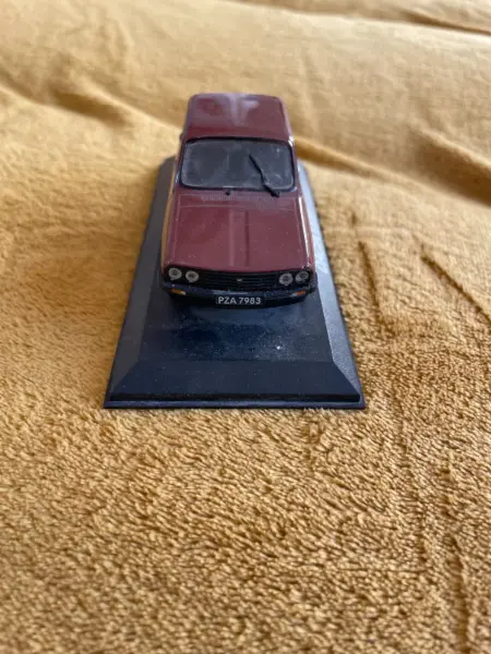 Sběratelský model auta Dacia 1310