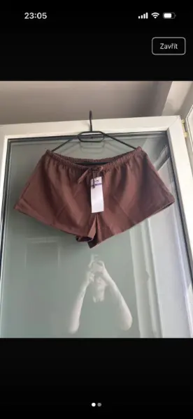 Nové hnědé dámské kraťasy