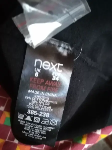 Dvoje šaty XXS-XS 15