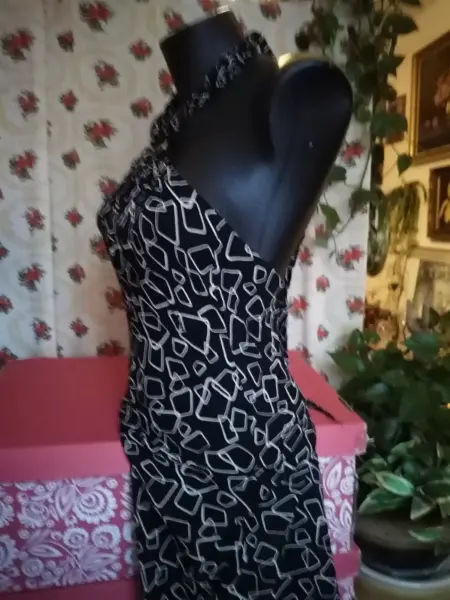 Dvoje šaty XXS-XS 5