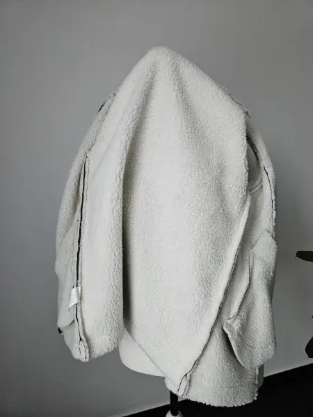 Hnědá bunda s kožíškem 3
