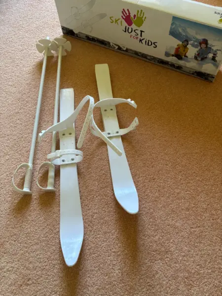 Dětské lyže Ski Just For Kids s hůlkami 3