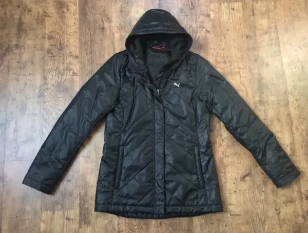 Dámská černá bunda Puma vel L 7