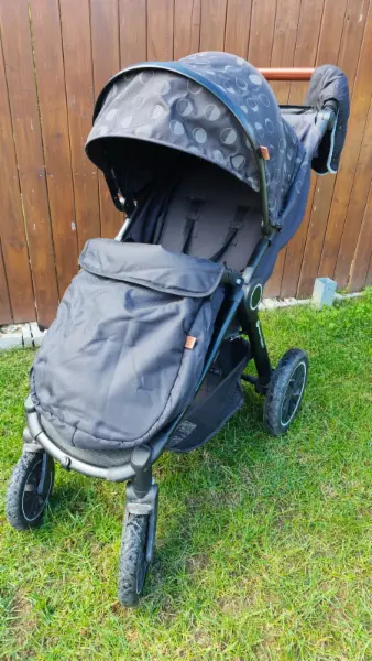 Sportovní kočárek petite & mars