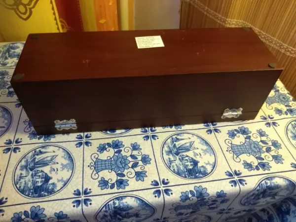 Dřevěná kazeta 7