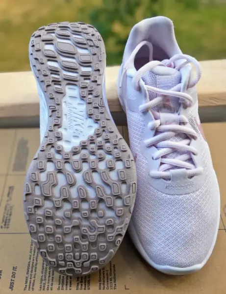 Dámské běžecké boty Nike Revolution 6 NN, vel. 37.5 4