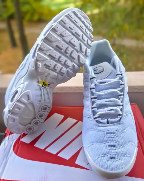 👟 Nike Air Max Plus TN – White/Grey | vel. 43 4