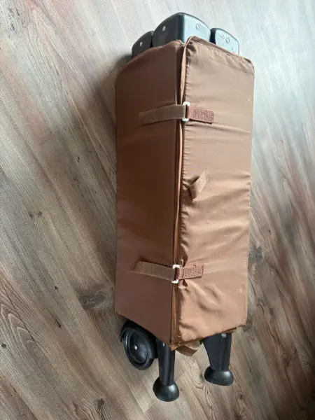 Cestovní postýlka