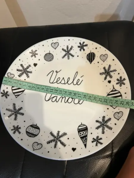 Vánoční talíř s motivem vloček a ozdob 2