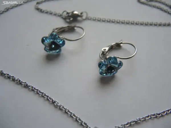 Souprava z chir oceli Swarovski kytičky modré 3