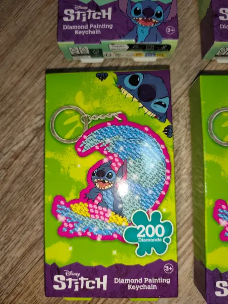 Diamantové malování - přívěsek na klíče Stitch 3