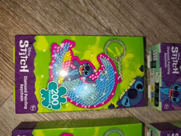 Diamantové malování - přívěsek na klíče Stitch 2