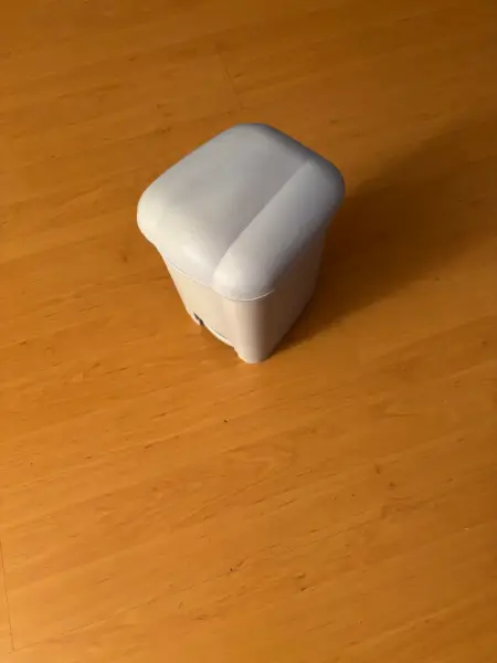 Nášlapný odpadkový koš s vyjímatelnou vnitřní nádobou 4