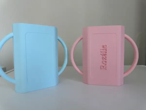 Plastové držáky na kapsičky 
