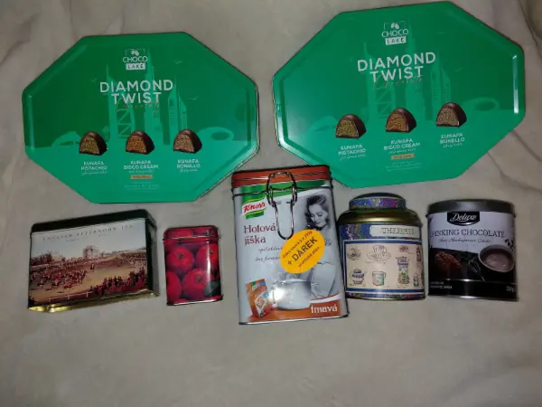 Sada plechových dóz a čokolád Choco Lake