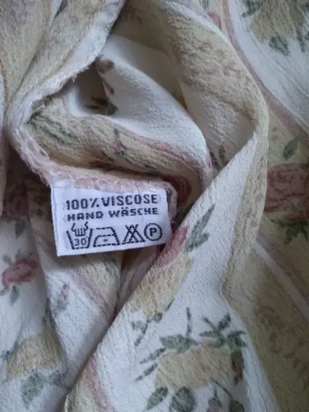 Dlouhá košile, nošená málo  6