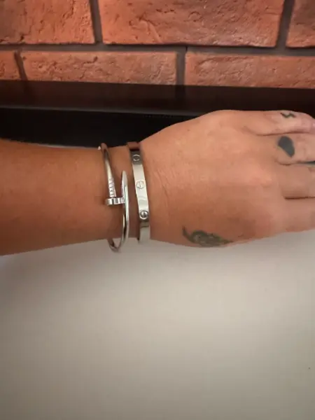 Sada dvou stříbrných náramků Cartier
