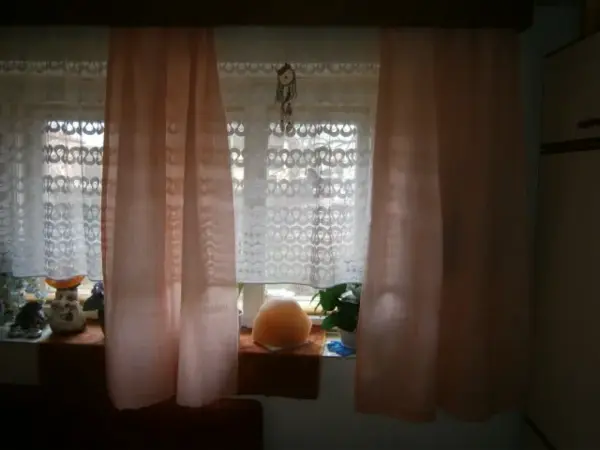 4kusy retro závěsů 6