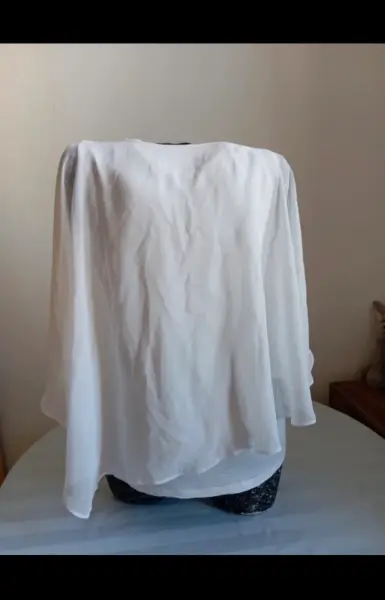 Dámský bílý top Betty Barclay 3